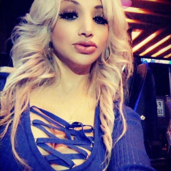 Meet your Posher, Barbie Houston - Picture 3 of 3